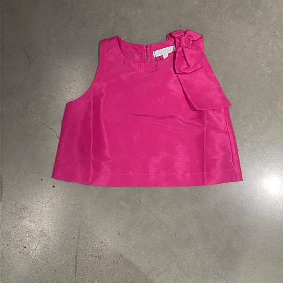 Tops - Chic Women's Sleeveless Tops in Pink and Black